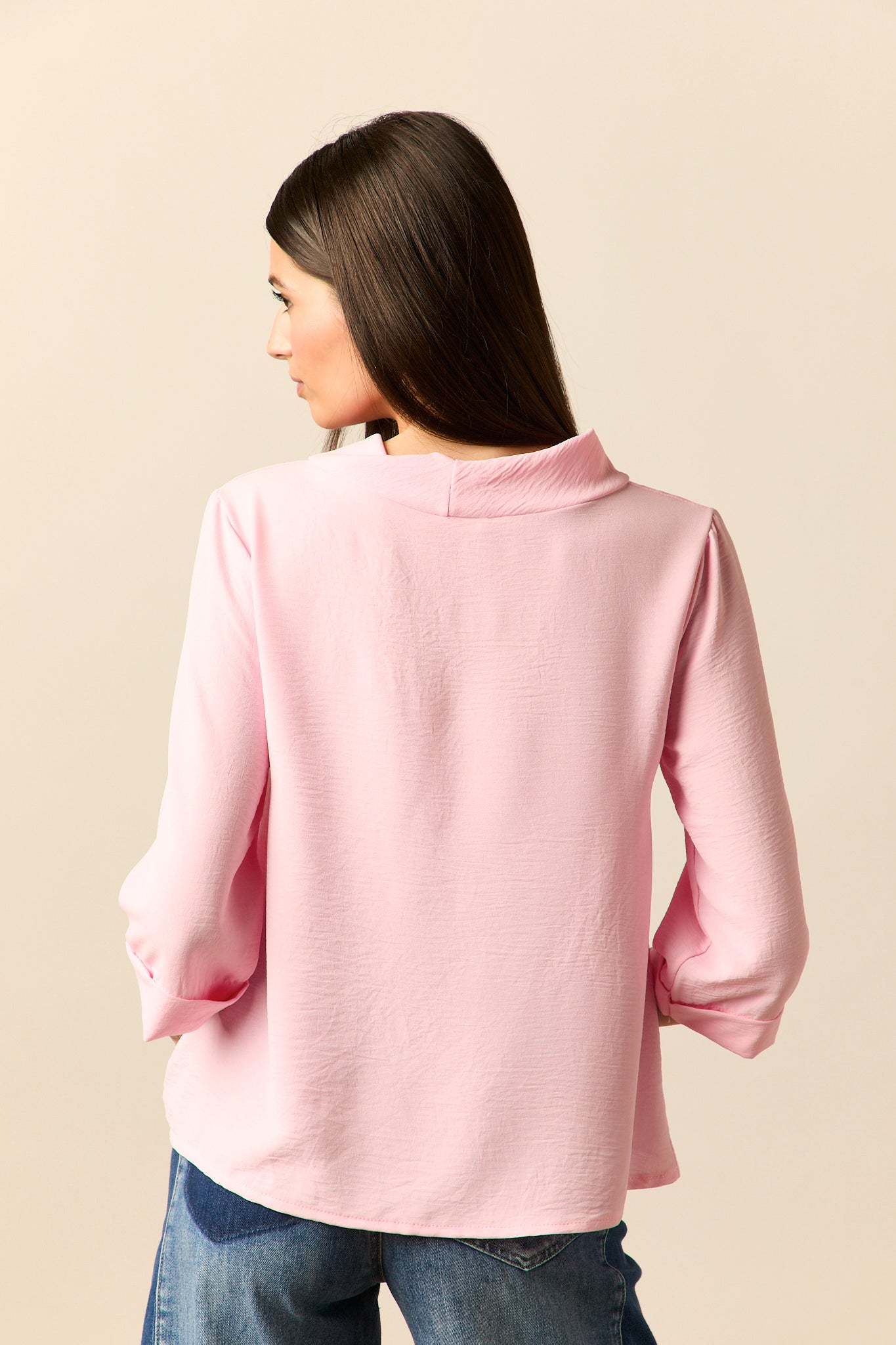 Blusa cuello chimenea rosa