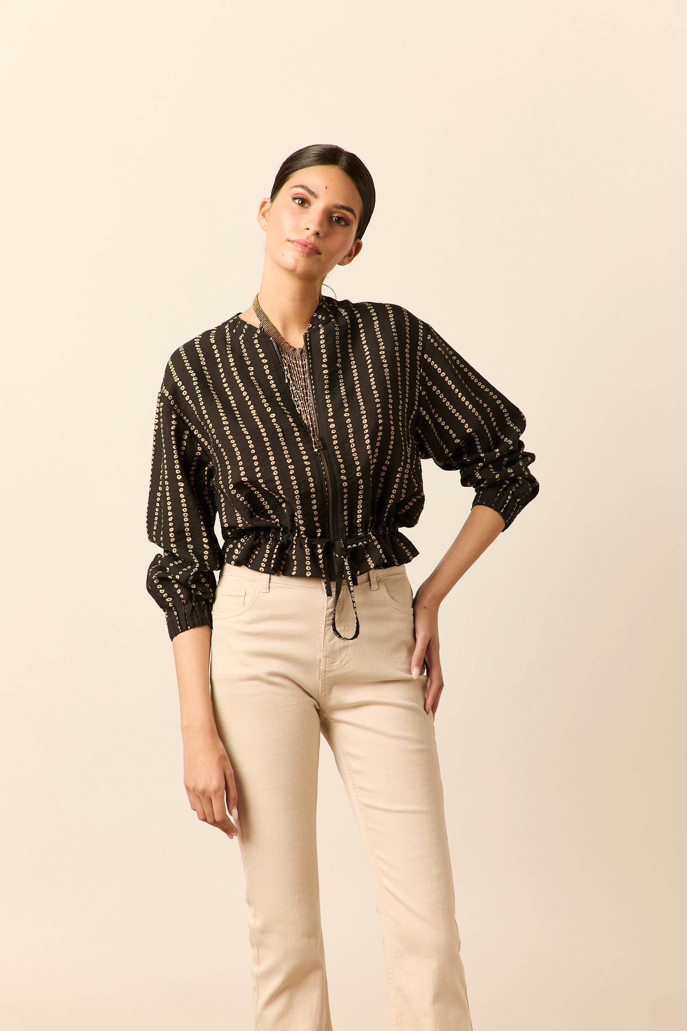 Bomber topos bicolor