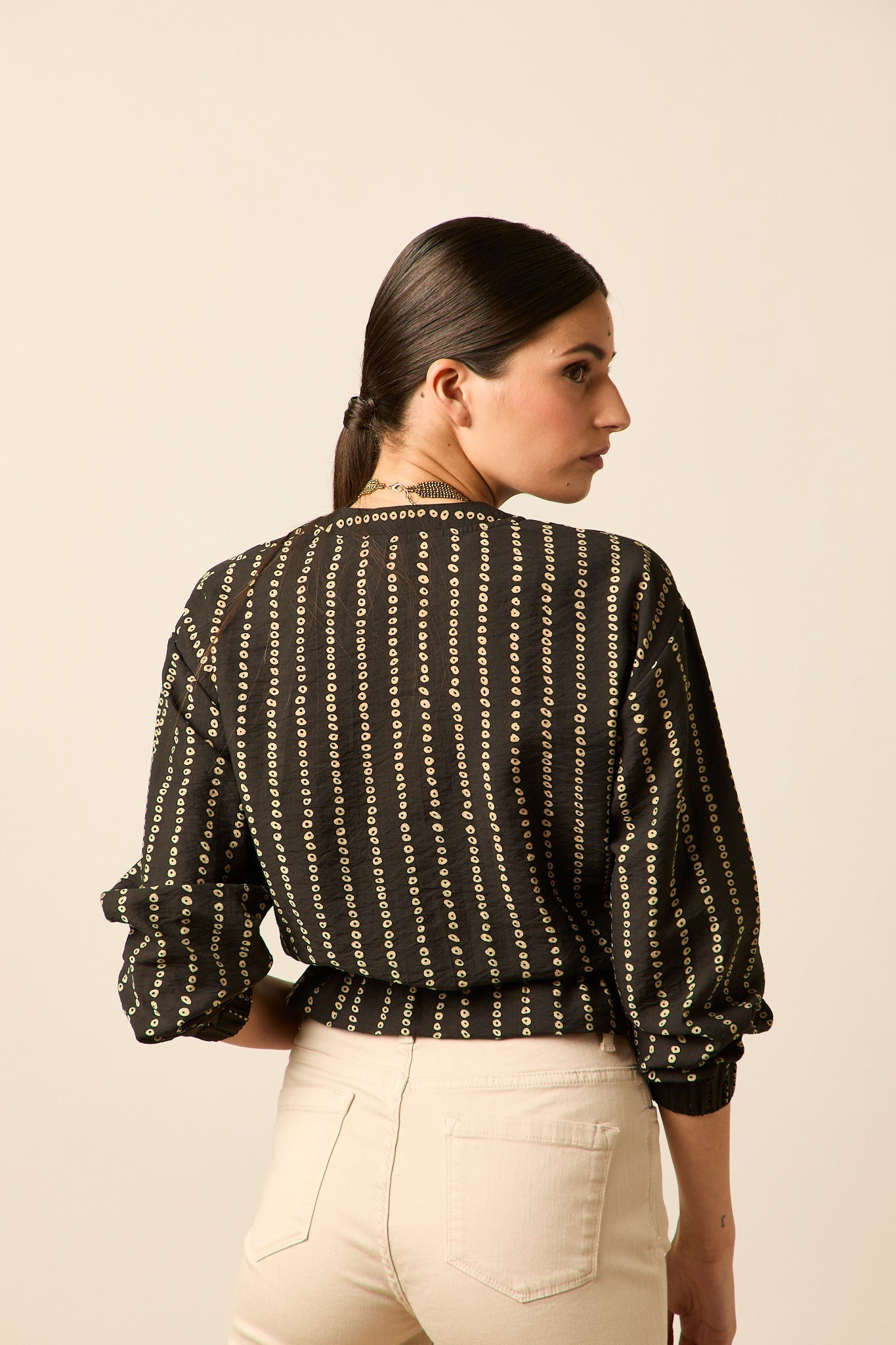 Bomber topos bicolor